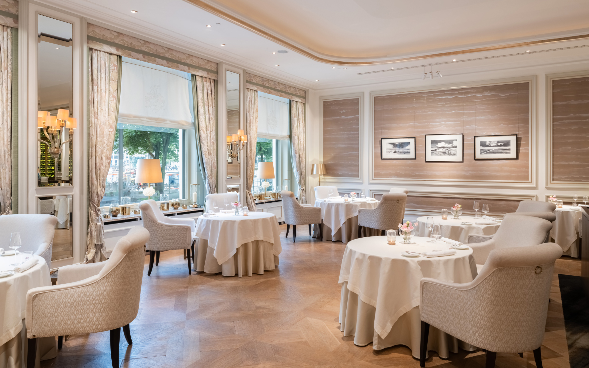 Restaurant Haerlin *** von Innen im Hotel Vier Jahreszeiten